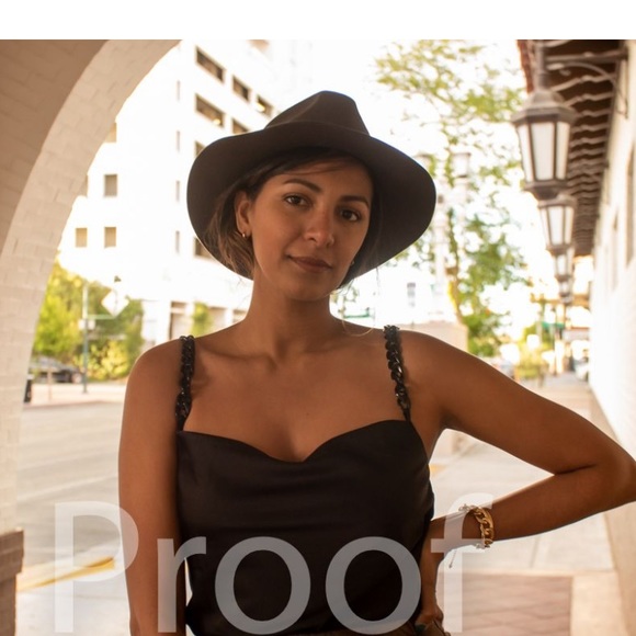 ANT Black Silk Effect Chain Top - Picture 8 of 10